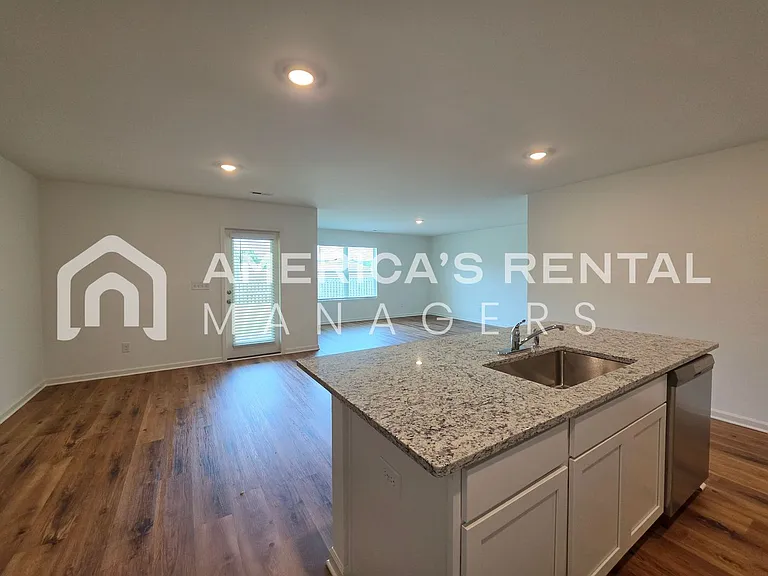 213 Koslin Loop — Photo 29