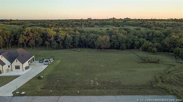 1st image of 2918 E Josiah Blvd