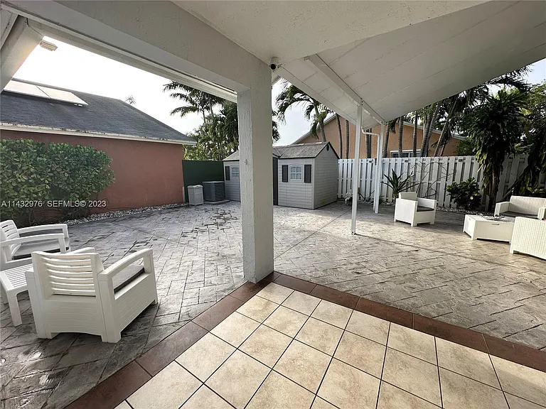 12793 SW 250th Ter — Photo 9
