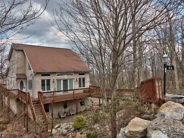 42 Summit Rd, Hazleton, PA 18202