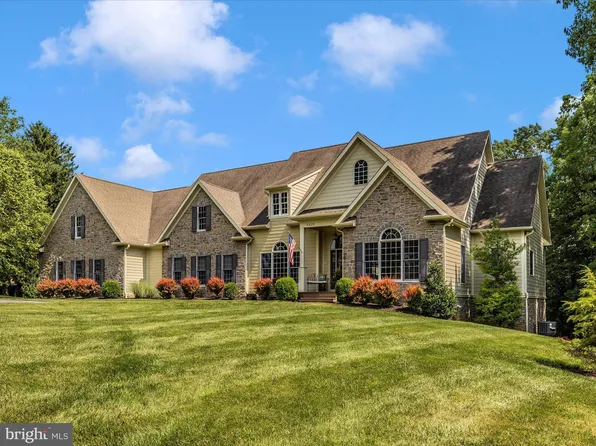 6939 N Clifton Rd, Frederick, MD 21702