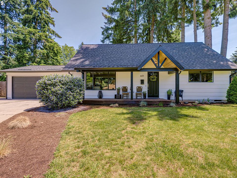 1st image of 601 NE 123rd Ave