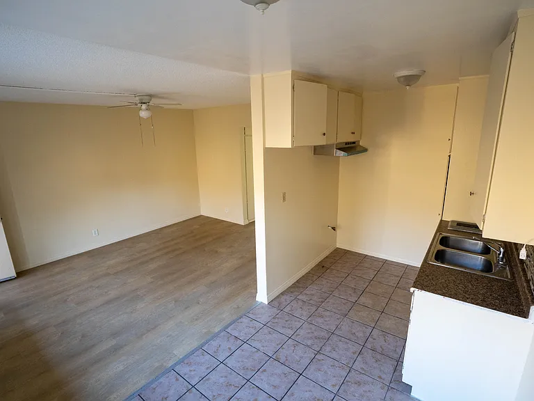 1941 Orchard Ave #3 — Photo 17