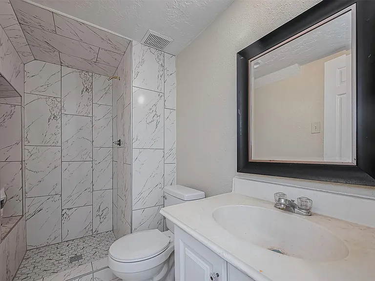 4015 Black Locust Dr — Photo 15