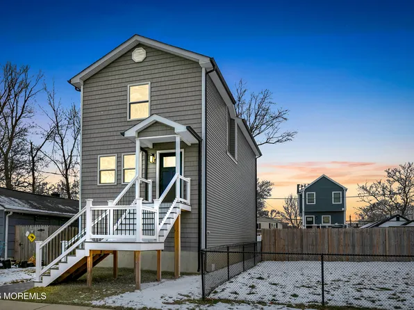 723 Monmouth Parkway, North Middletown, NJ 07748