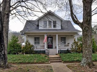 428 Clinchfield Ave, Erwin, TN 37650