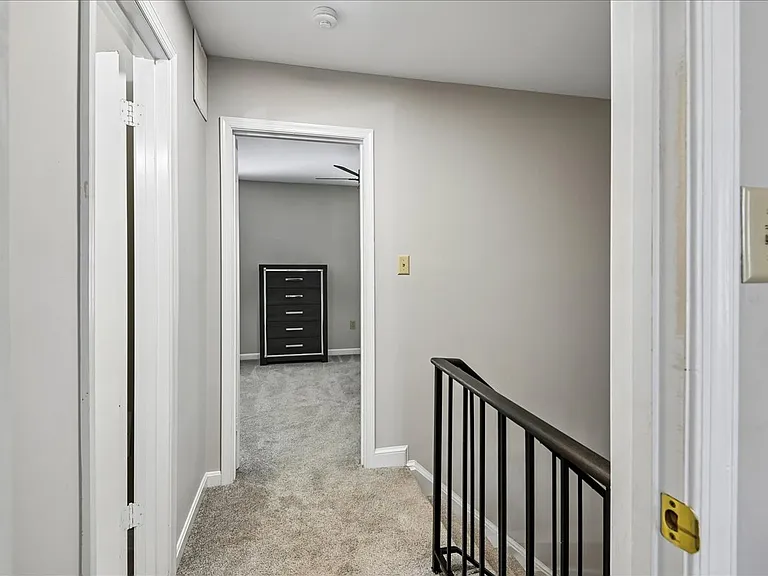 530 Mount Lubentia Ct E — Photo 19