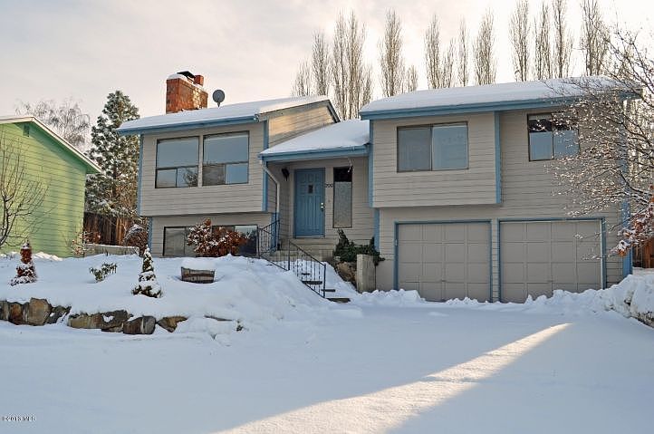 1st image of 700 Degage St