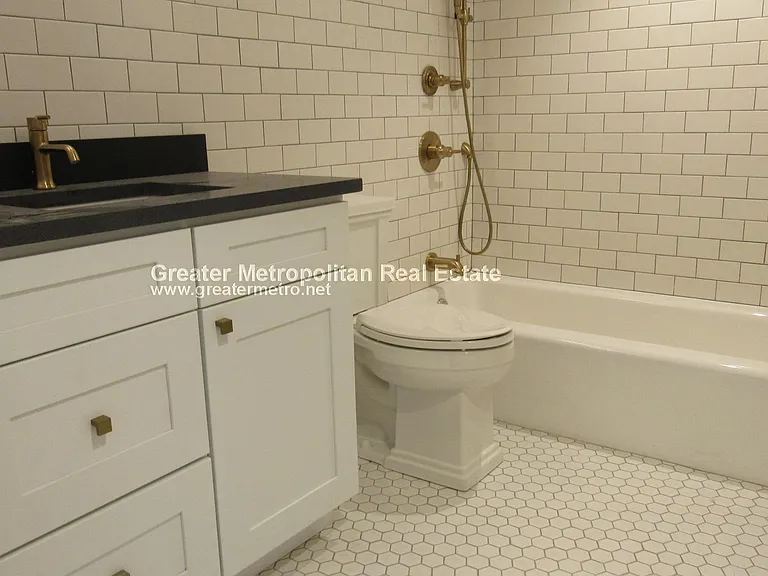 282 North St #6 — Photo 5