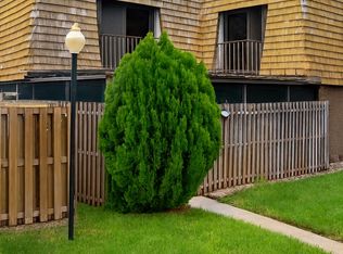 211 Woodland Rd, Palm Springs, FL 33461