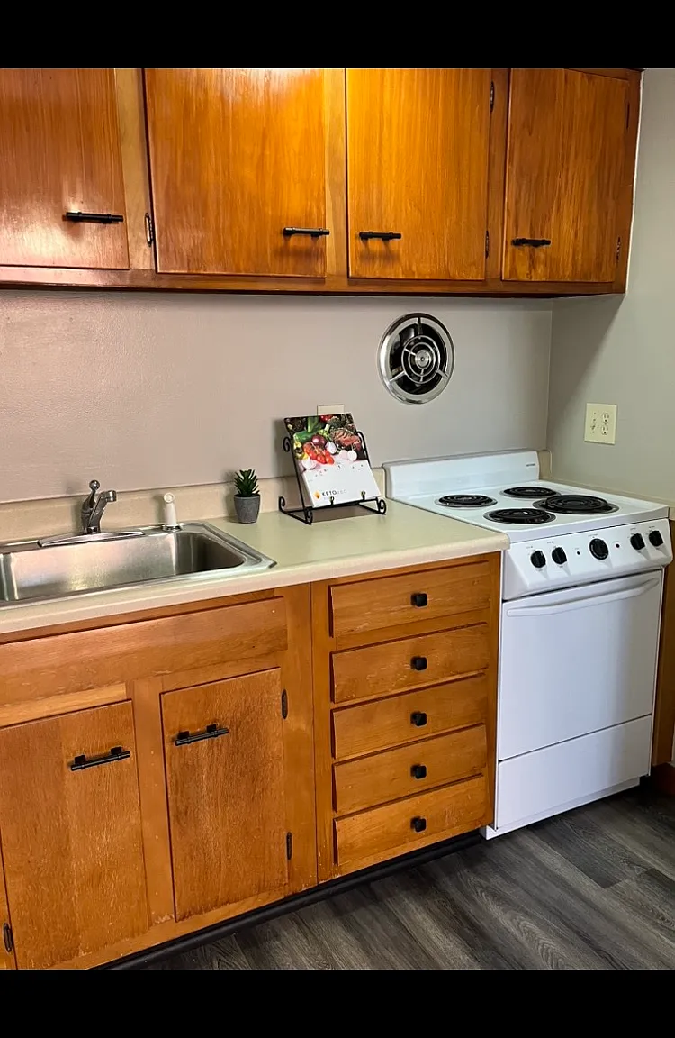 1 bed, 650 sqft, $1,075 — Photo 1