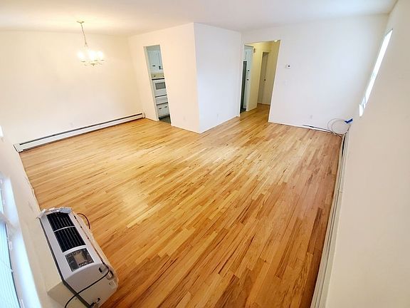 3rd image of 68-16 Alderton St #2F