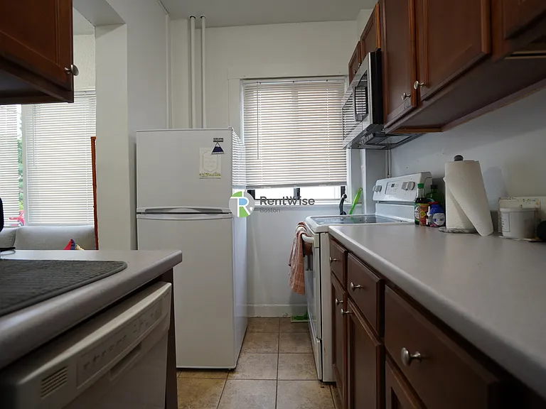230 Walnut St #31B — Photo 10