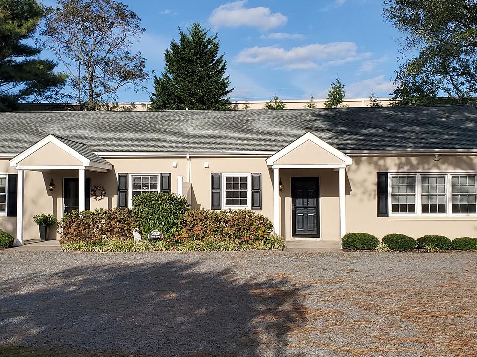 1st image of 20883 South Ave #1