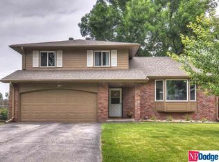 3803 Grebe St, Omaha, NE 68112