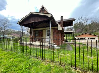 830 Old Town Branch Rd, Grayson, KY 41143