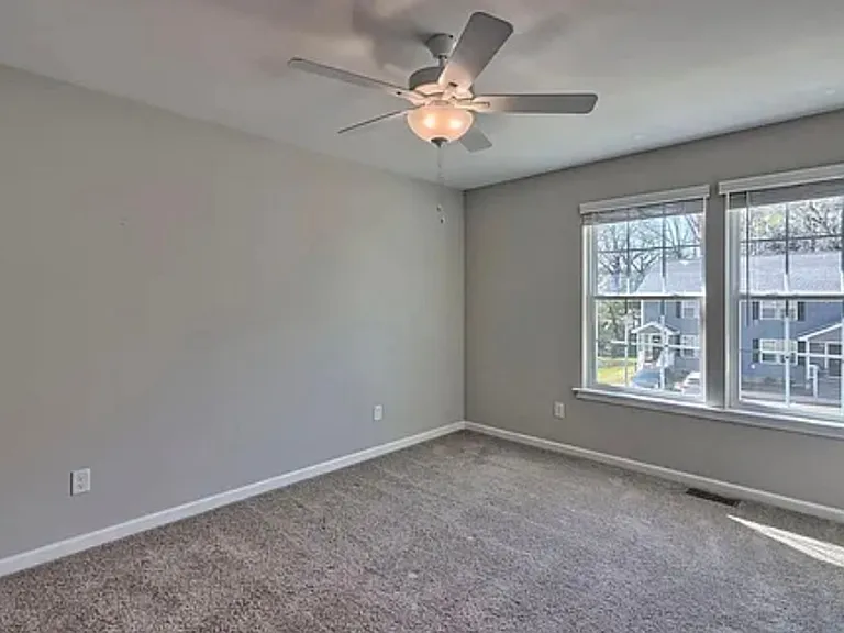456 S Church St — Photo 7