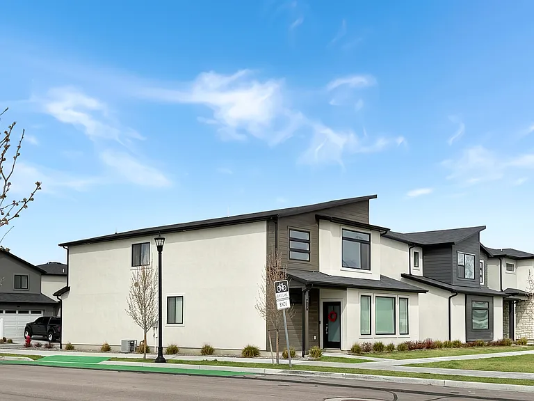 617 S 1080 W — Photo 36