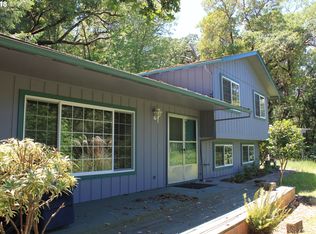 445 Bellwood Ln, Roseburg, OR 97471