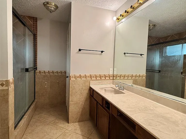 9019 Autumnsong Dr — Photo 15