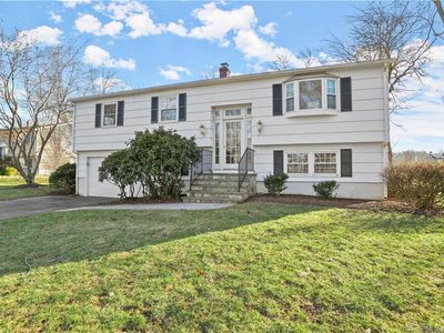 28 Ashburn Lane, Milford, CT, 06460