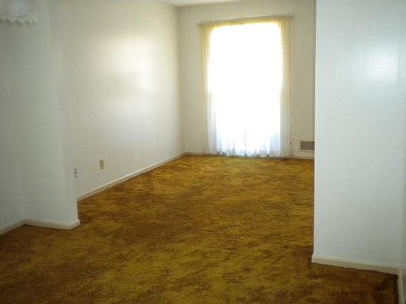 dining room to living room