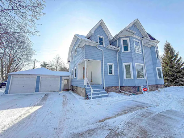 106 S Franklin St, Shawano, WI 54166