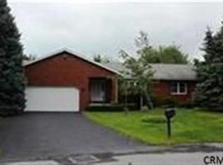 7 Haydenwood Ct, Loudonville, NY 12211