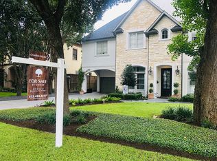 816 N 3rd St, Bellaire, TX 77401