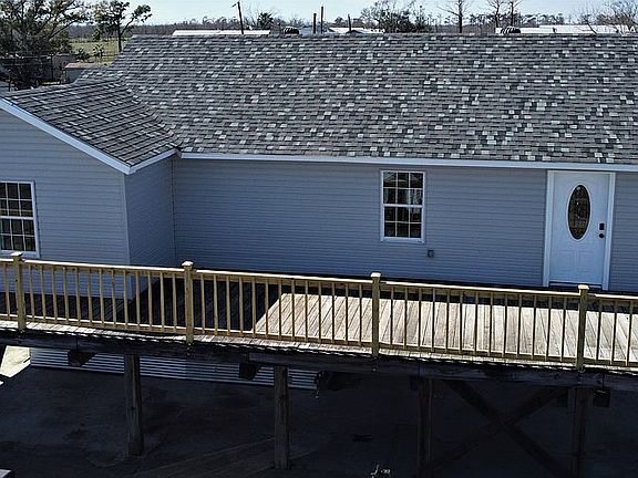 2nd image of 120 Pellegrin St