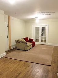 Rented by Lay Hoon Chua, LREB