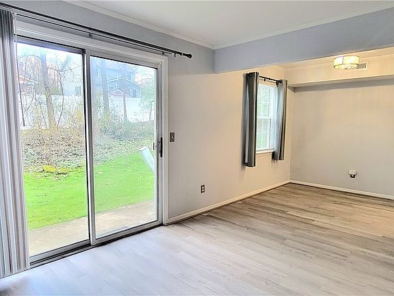 5th image of 1780 Rolling Hills Dr APT C