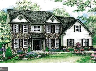 7 Ensore Ct, Fleetwood, PA 19522