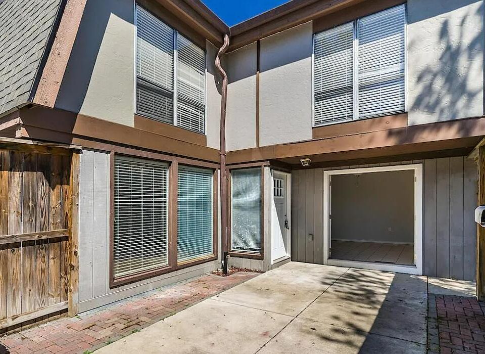 1st image of 5442 Worthington Forest Pl W