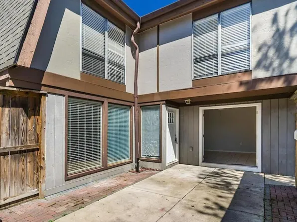 5442 Worthington Forest Pl W, Columbus, OH 43229