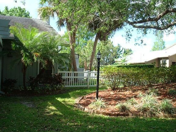 4th image of 8742 Baywood Park Dr