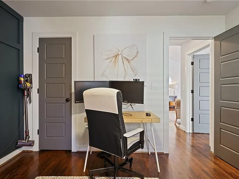 1681 Bristol Dr — Photo 13