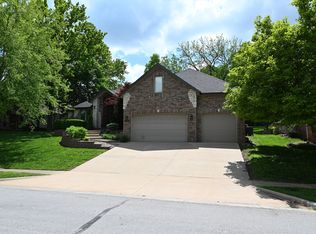 4949 S Bellhurst Ave, Springfield, MO 65804