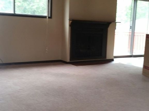 2nd image of 3031 Viking Dr #3023