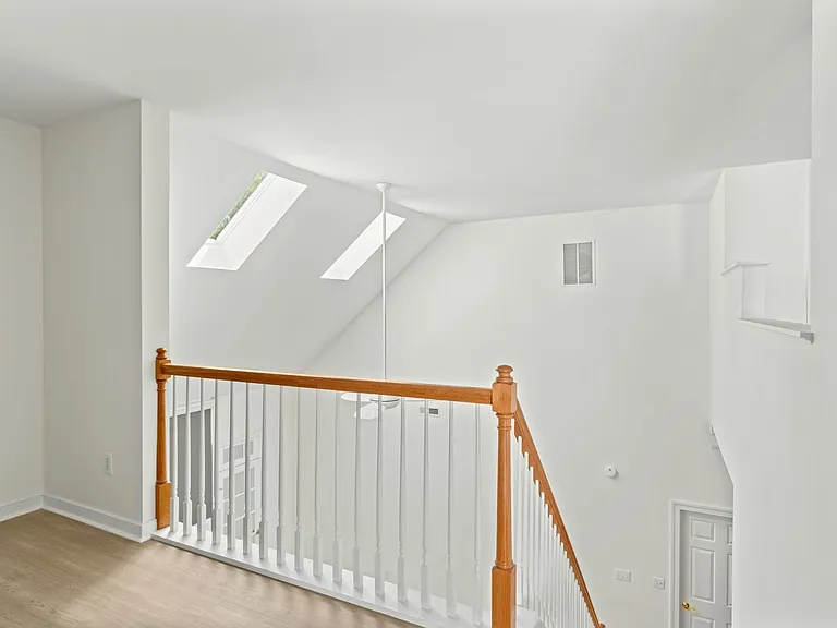 4990 Lake Tree Ln — Photo 31