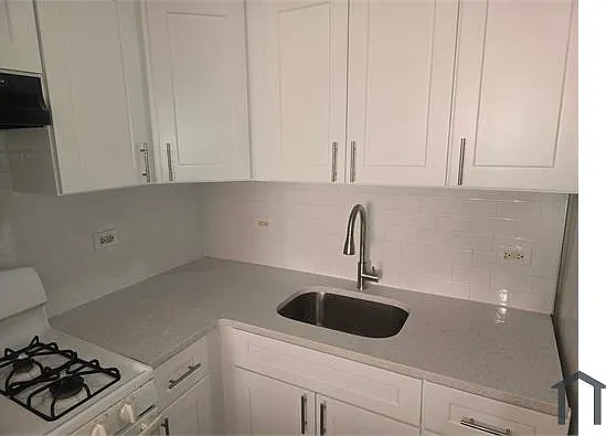 459 E 181st St #3 — Photo 7