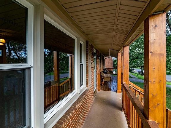 4th image of 3233 Forest Park Blvd NW
