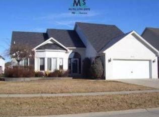21061 Briar Rose Dr, Macomb, MI 48044