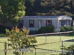 17901 Farmwood Dr, Laurinburg, NC 28352