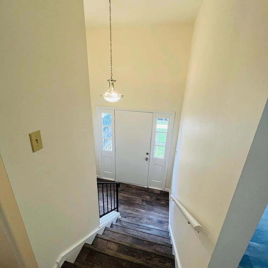 Beautifully remodeled 3 bedroom, 2 bath duplex in Royal Oaks Neighborhood — Photo 4
