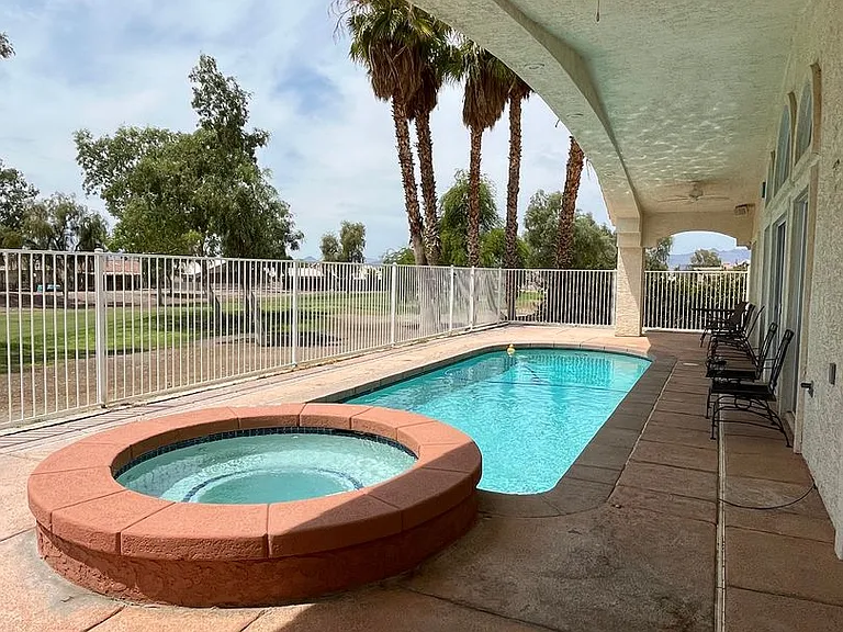 2056 E Desert Lakes Dr — Photo 20