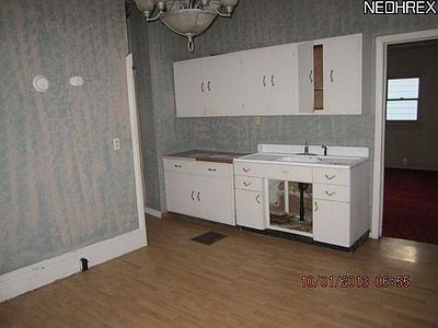 4th image of 195 W Maryland Ave