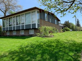 801 Summit St, Sault Sainte Marie, MI 49783