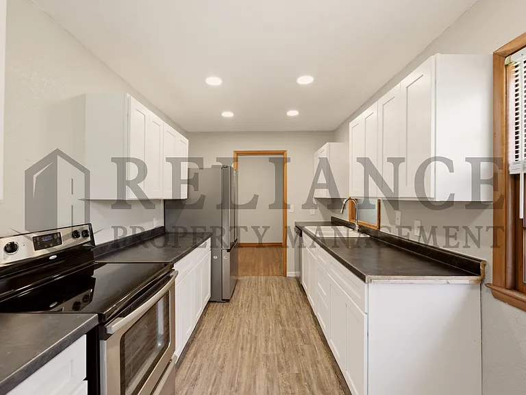 841 N Country Acres Ave — Photo 16