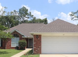 511 Juniper Place Dr, Foley, AL 36535